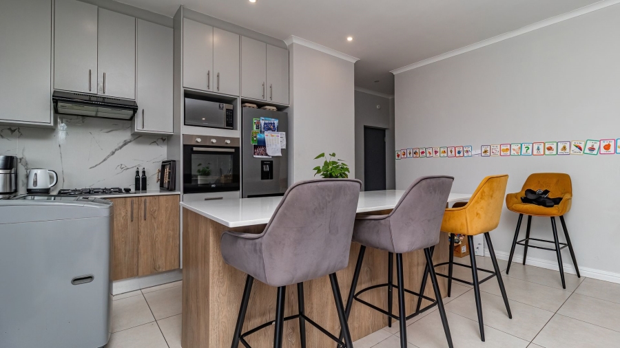 3 Bedroom Property for Sale in Sandown Western Cape